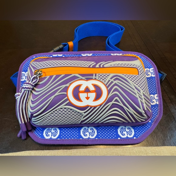 New Authentic Gucci GG Supreme Logo Blue Orange Waist Bag Fits Up To Waist 46 - Picture 3 of 11